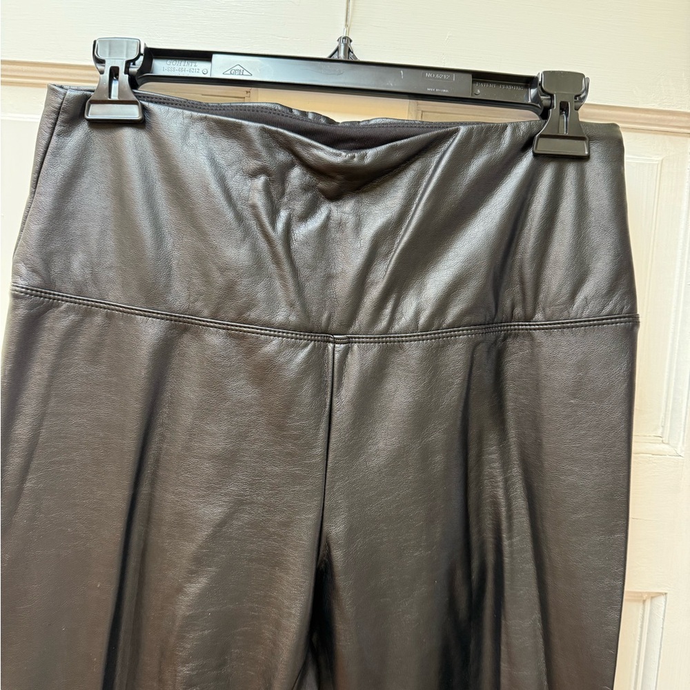 Lysse Black  faux Leather Leggings - Picture 3 of 5